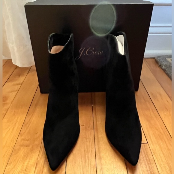 JCrew Black Shaped Topline Short Boots - Picture 1 of 15